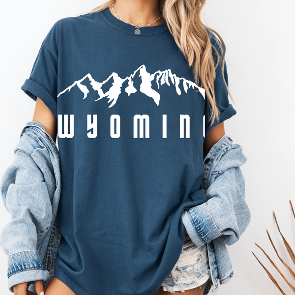 Midnight/Jumbo WYO Tetons Comfort Colors Tee