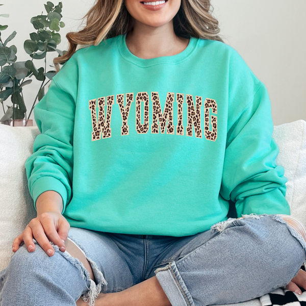Cool MInt Leopard WYOMING Crewneck