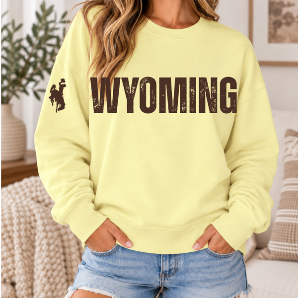 WOMENS's Pale Lemon/Distressed Wyoming Midlength Crew